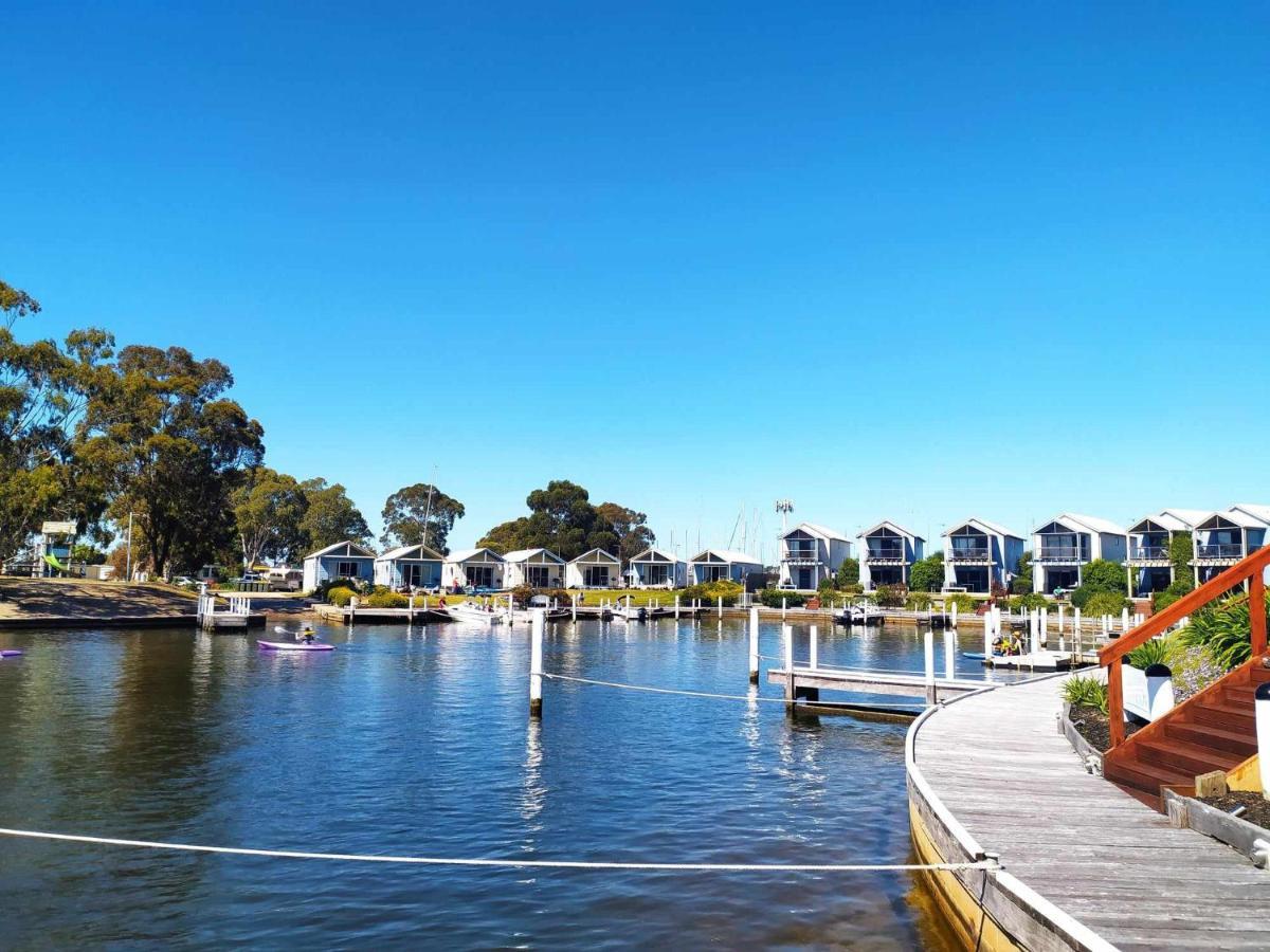 Captains Cove Resort - Waterfront Apartments Paynesville Eksteriør billede