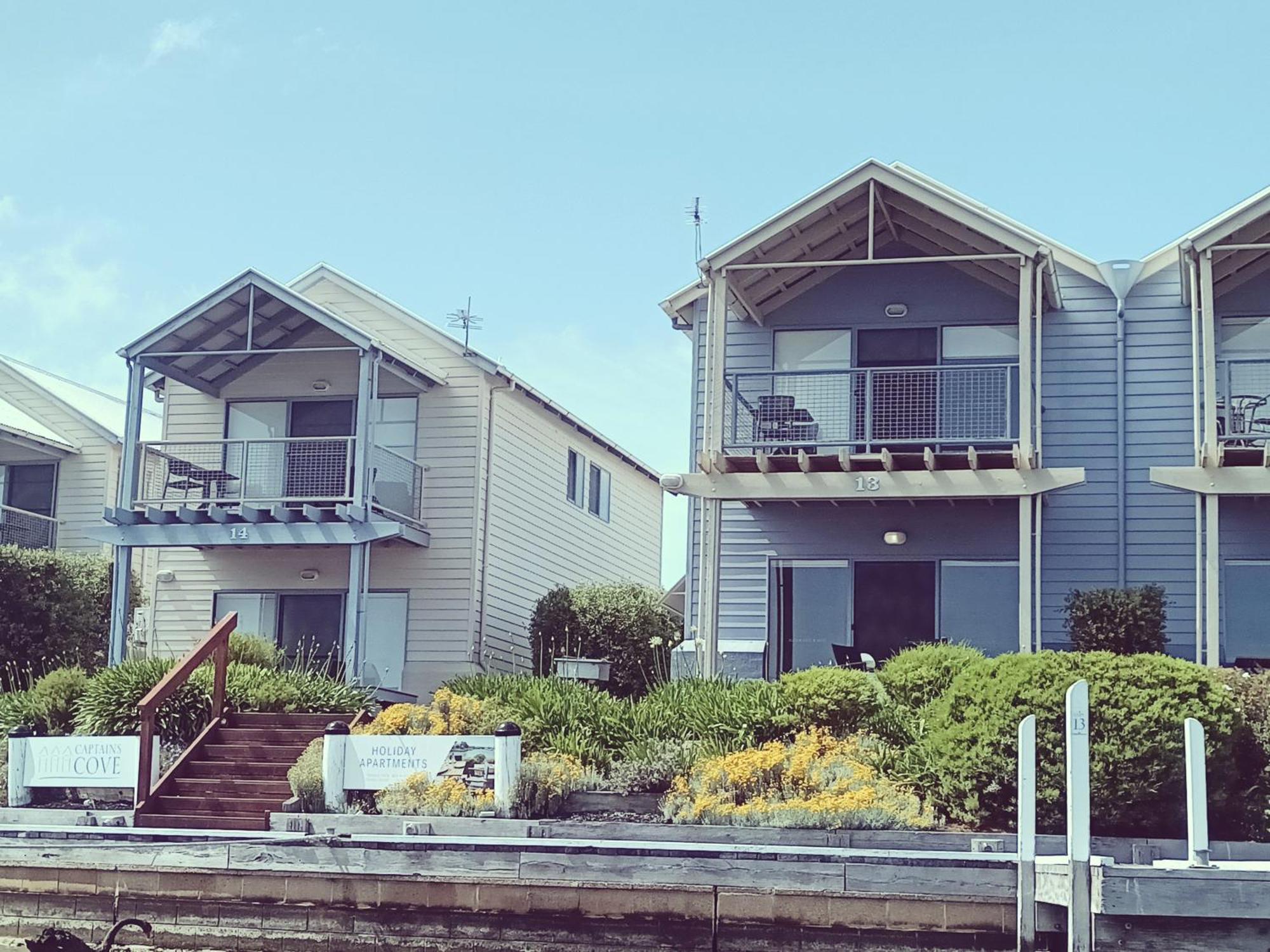 Captains Cove Resort - Waterfront Apartments Paynesville Eksteriør billede